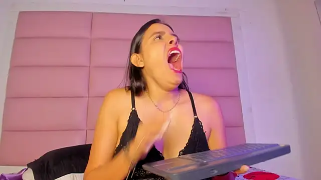 Catalinna 03 online show from 03-25-26, 12:55