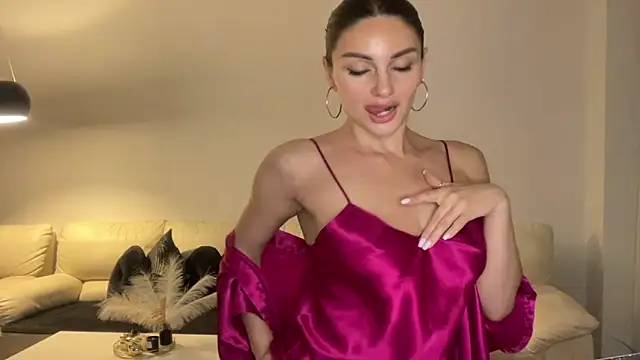 Snapshot of RoxelleSilvara69 chatting on 06-09-26, 10:54 RoxelleSilvara69 online show from 06-09-26, 10:54