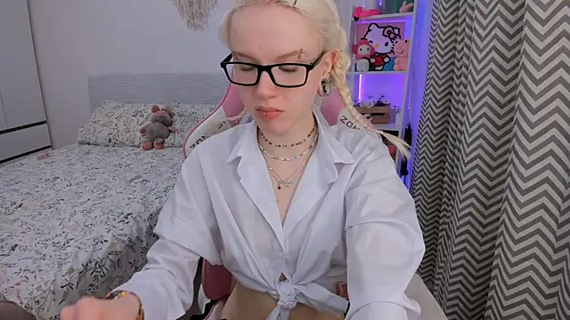 Mia WaterFall online show from 02-06-26, 03:11