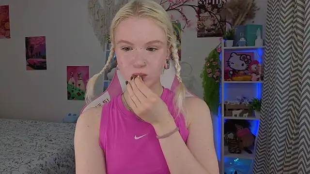 Snapshot of Mia_WaterFall chatting on 05-11-26, 03:12 Mia WaterFall online show from 05-11-26, 03:12