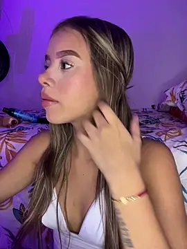 BellaMoon  online show from 03-15-26, 12:16