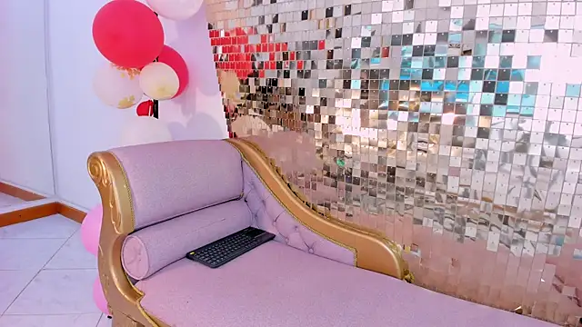 victoriavelasquez  online show from 02-25-26, 10:19