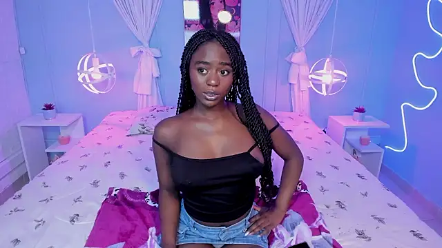 naomi campell online show from 02-22-26, 05:55