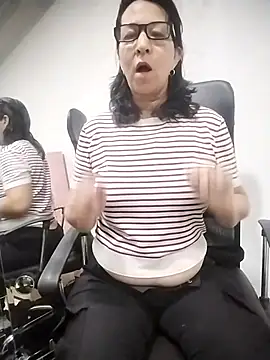 RosseLaure online show from 02-12-26, 01:00