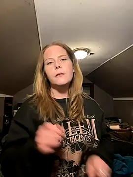 HazelFr33bird online show from 10-13-25, 02:17