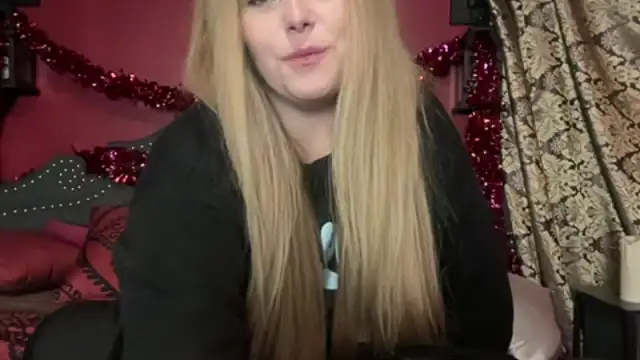 HazelFr33bird online show from 02-15-26, 07:51