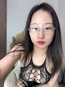Snapshot of kaixin66 chatting on 05-02-26, 02:44 kaixin66 online show from 05-02-26, 02:44