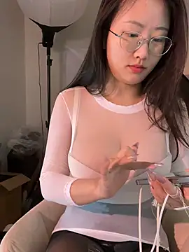 Snapshot of kaixin66 chatting on 05-03-26, 06:08 kaixin66 online show from 05-03-26, 06:08