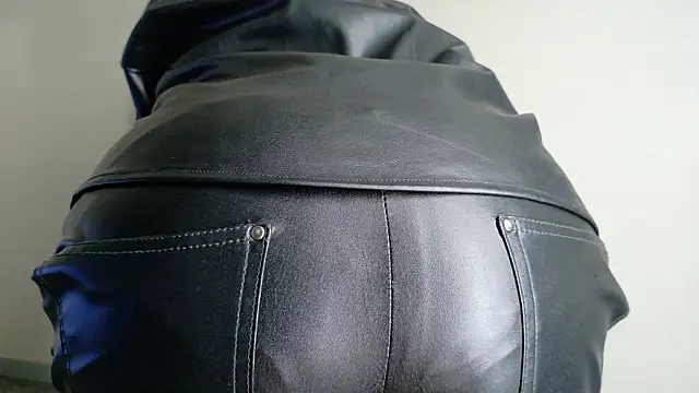 kyuleather online show from 02-05-26, 11:04