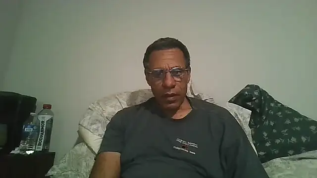 swimmer2496 online show from 02-03-26, 08:30