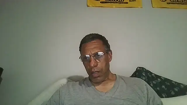 swimmer2496 online show from 04-30-26, 02:18