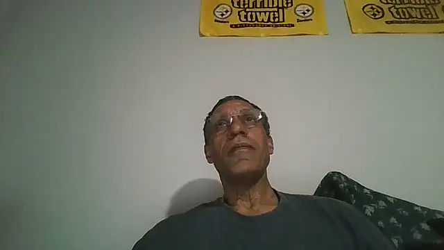 Snapshot of swimmer2496 chatting on 05-04-26, 04:52 swimmer2496 online show from 05-04-26, 04:52