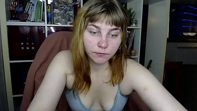Snapshot of Lafoliepartout chatting on 08-07-26, 03:36 Lafoliepartout online show from 08-07-26, 03:36