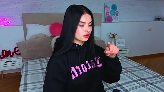 Silena sky online show from 04-19-26, 06:10