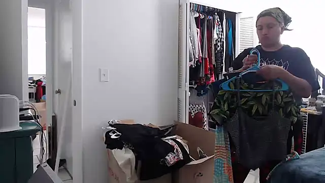 AzuraRicanFF online show from 03-06-26, 05:20