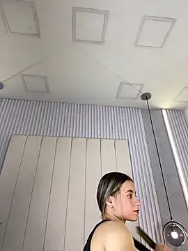 JuliaColemann online show from 03-01-26, 12:07