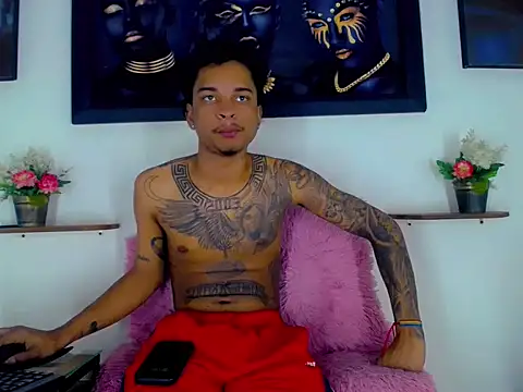 Tatoo Noah online show from 04-16-26, 09:39