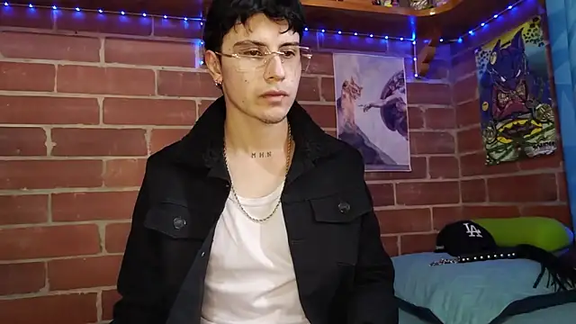 PaulDamico online show from 04-08-26, 01:00