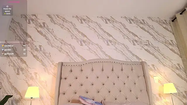 isabella rossee  online show from 04-21-26, 07:50