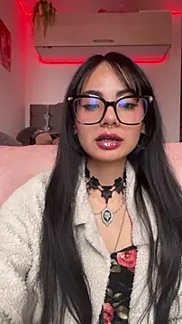 Snapshot of _Lucycherry chatting on 06-15-26, 10:12 Lucycherry online show from 06-15-26, 10:12
