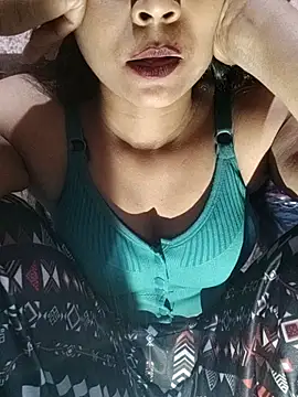 Ayesha Khan1 online show from 04-15-26, 12:17