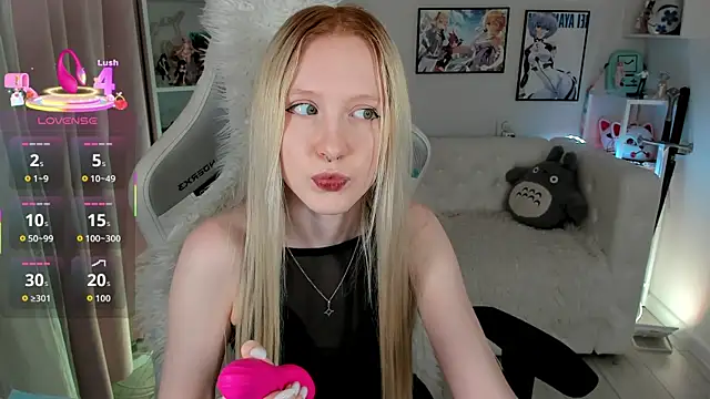 Sia Hart online show from 04-15-26, 05:42