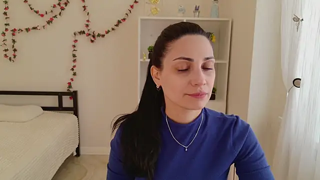 LovelyBeatrice online show from 04-11-26, 11:03