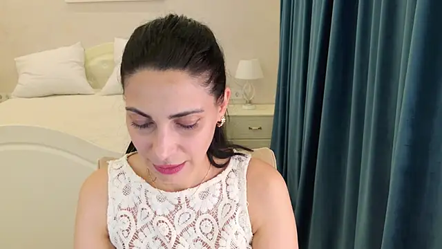 LovelyBeatrice online show from 06-20-26, 06:33