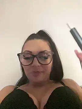 HiddendesireXO01 online show from 02-16-26, 11:50