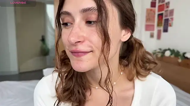 cutiemari online show from 04-19-26, 05:07