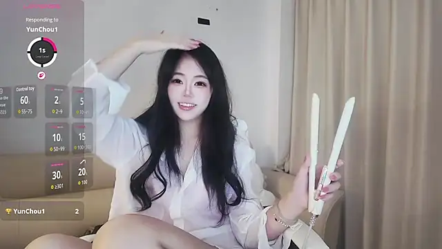 Jolie-22 online show from 05-10-26, 01:16