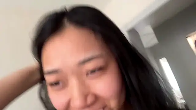 SweetMiaXO online show from 03-25-26, 10:16