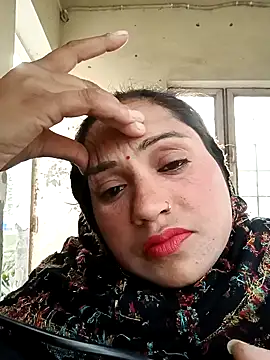 Cute-karisma1234 online show from 02-02-26, 01:59