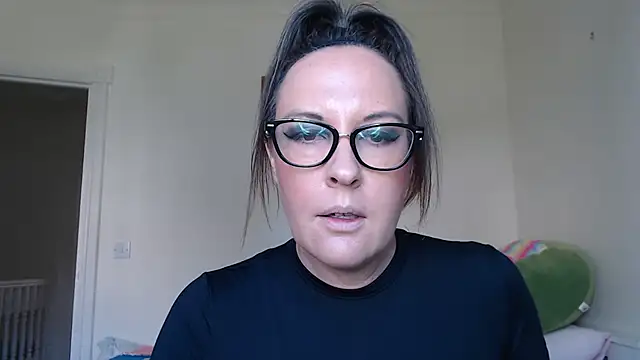 PsychicDominatrix online show from 06-25-26, 09:47