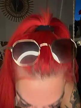 MrsRedFoxy online show from 06-19-26, 08:34