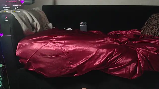 Julieibix online show from 04-18-26, 06:12