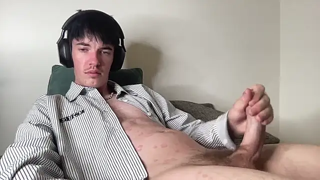 Snapshot of NovaTwinkx chatting on 02-01-26, 07:29 NovaTwinkx online show from 02-01-26, 07:29