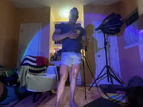 daddydonkey84 online show from 06-12-26, 04:11
