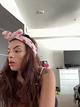 Mandygonewild online show from 02-25-26, 06:39