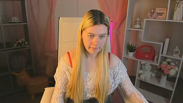 CelestineMauriac online show from 04-15-26, 06:59