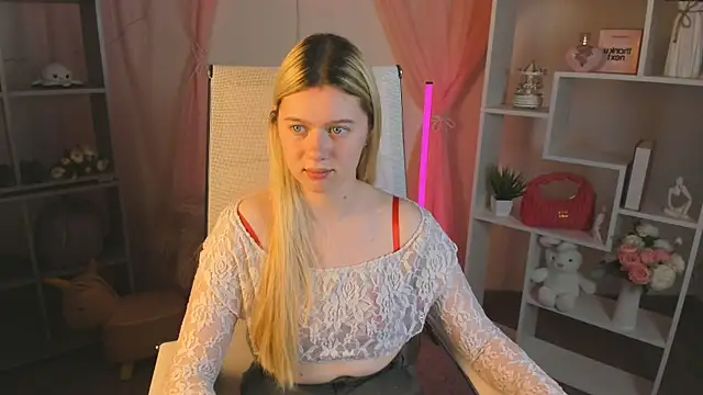 CelestineMauriac online show from 04-15-26, 07:58