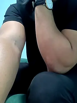 Ryzca online show from 04-18-26, 01:26