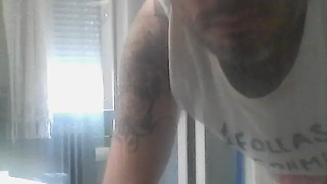 Snapshot of MrFumao chatting on 05-29-26, 05:11 MrFumao online show from 05-29-26, 05:11