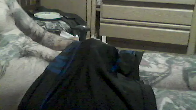 Snapshot of MrFumao chatting on 06-11-26, 12:32 MrFumao online show from 06-11-26, 12:32