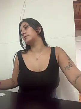 Jimena luvv online show from 02-11-26, 06:13