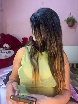 Samaira Juicy143 online show from 05-06-26, 06:57