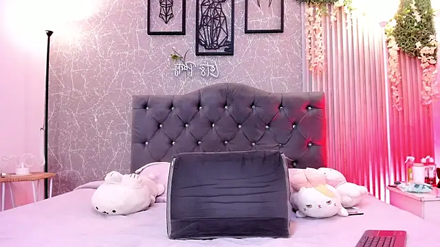 lana gill1 online show from 06-10-26, 07:13