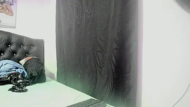 Snapshot of antonella__max chatting on 02-24-26, 11:47 antonella max online show from 02-24-26, 11:47