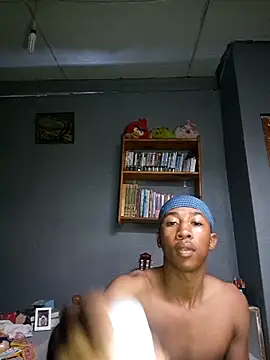 Peterveero12 online show from 03-18-26, 04:32