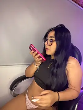 Violetta pinkk1 online show from 02-24-26, 03:48